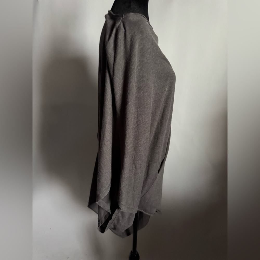 Arya Sense Poncho View 3